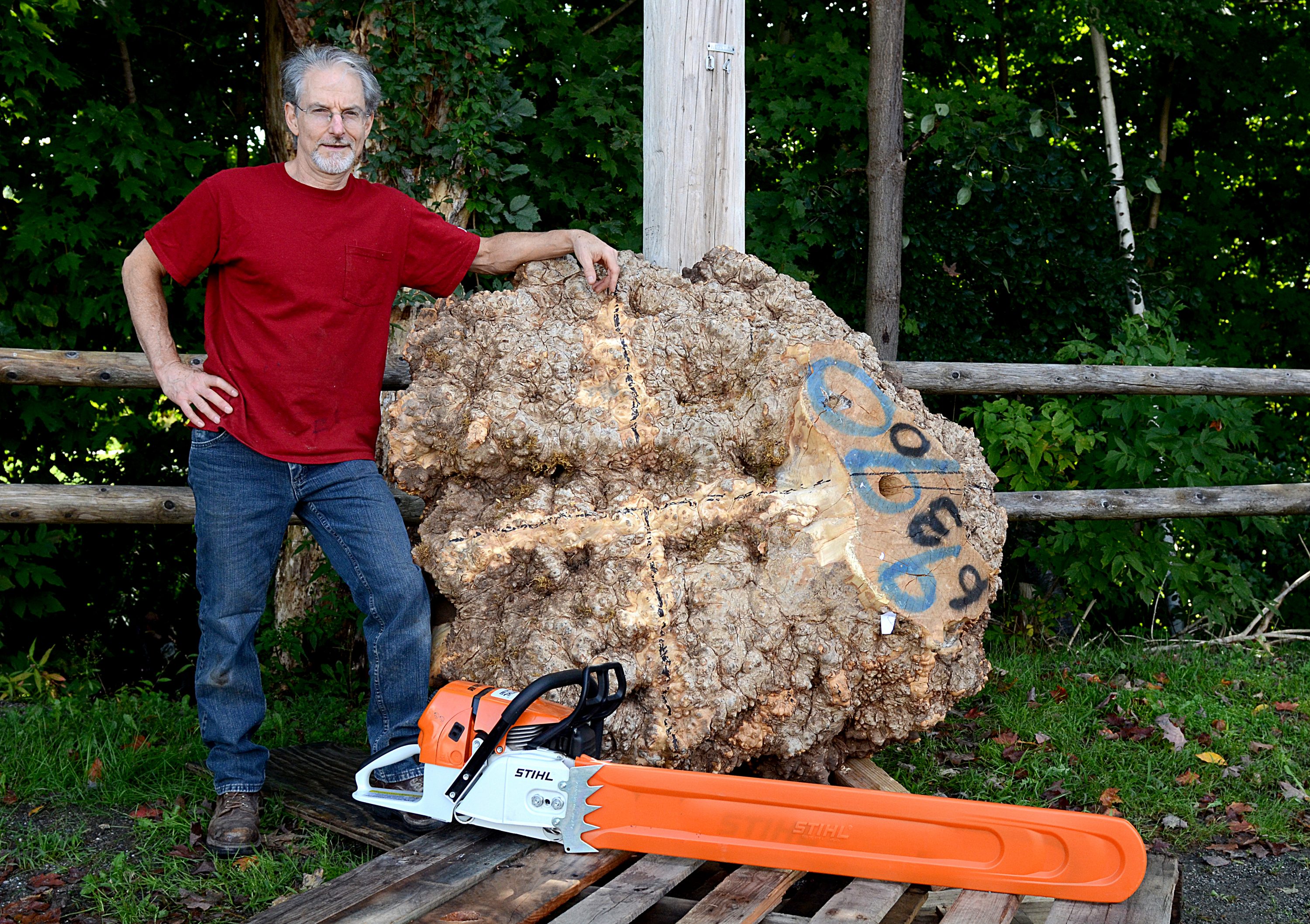 Warren Vienneau carves amazingly delicate work from these huge wood burls. The basic shape begins with a chainsaw, then gets more intricate with each session. The result is everything from large sculptural vessels to ikebana vases. Pittsfield, MA